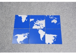 世界地图拼图摄影图片
